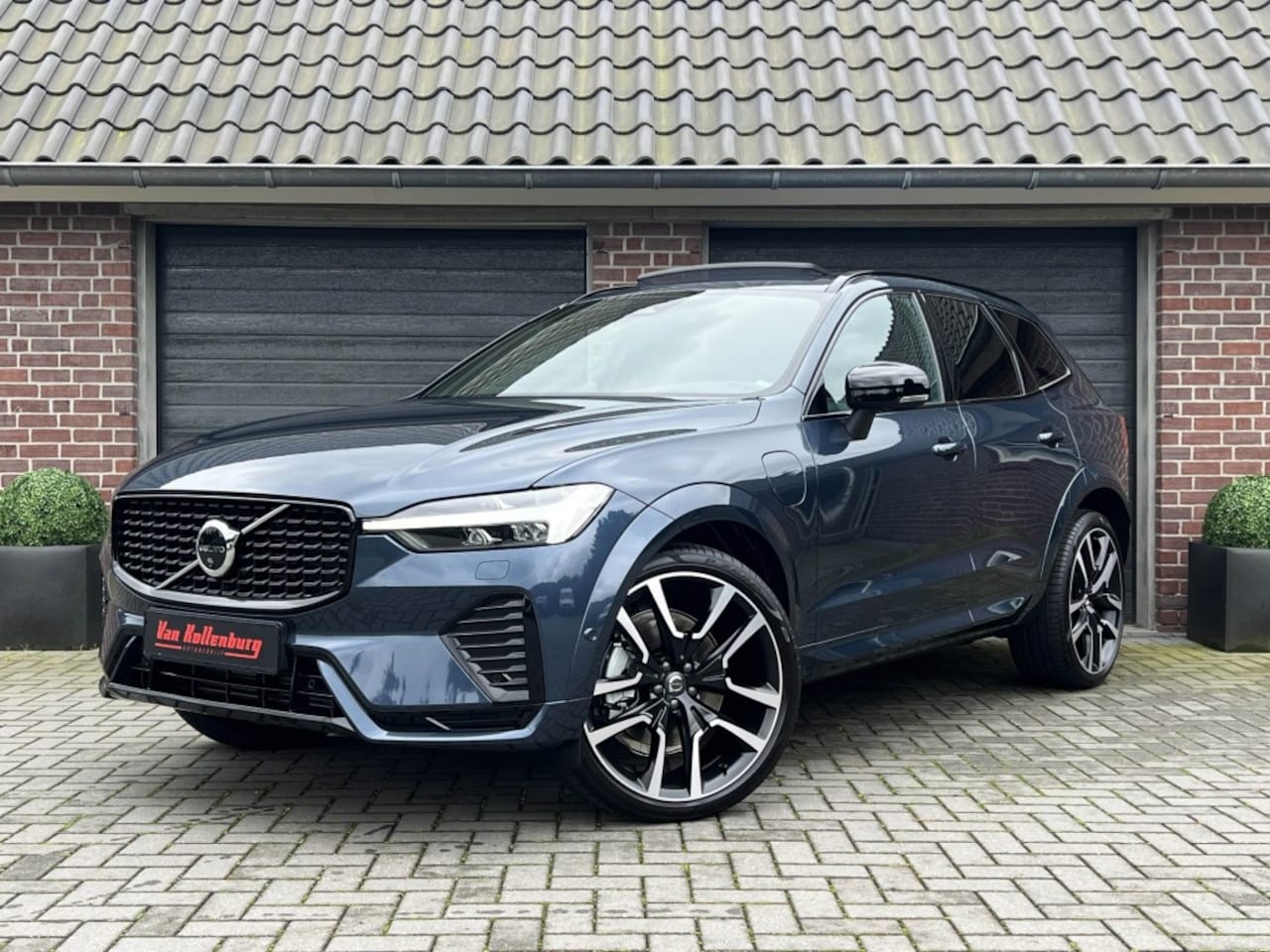 Volvo XC60 - RECHARGE T6 AWD Ultra Dark B+W 22 Inch Trekhaak Nieuw MY2025 - AutoWereld.nl