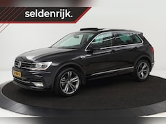 Volkswagen Tiguan - 1.4 TSI R-line | Panoramadak | Trekhaak | Stoelverwarming | Carplay | Massage | Climate co