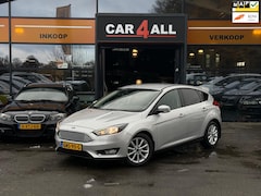 Ford Focus - 1.0 Titanium NAVI/PDC/LED/CLIMA/CRUISE/KEYLESS/APK 22-03-2025