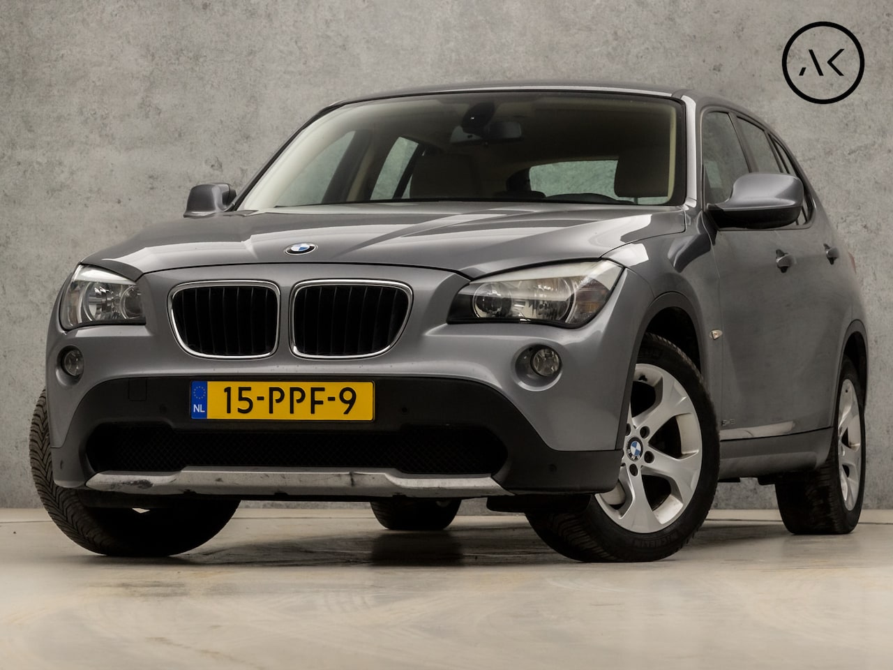 BMW X1 - sDrive18i High Executive 150Pk Automaat (NAVIGATIE, NAP, STOELVERWARMING, LEDER, SPORTSTOE - AutoWereld.nl