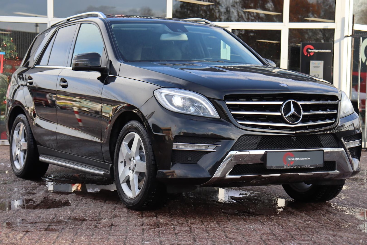 Mercedes-Benz M-klasse - 350 | AMG |1E EIGENAAR | TREKHAAK | PANO | FACELIFT | DEALER ONDERHOUDEN | EDITION 1 | - AutoWereld.nl