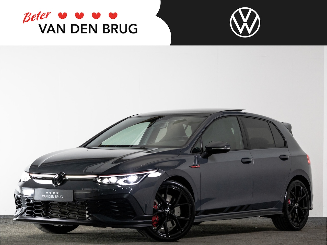 Volkswagen Golf - GTI Clubsport 2.0 TSI 300 PK AUTOMAAT | LED Matrix IQ | Navigatie | Panoramadak | Travel A - AutoWereld.nl