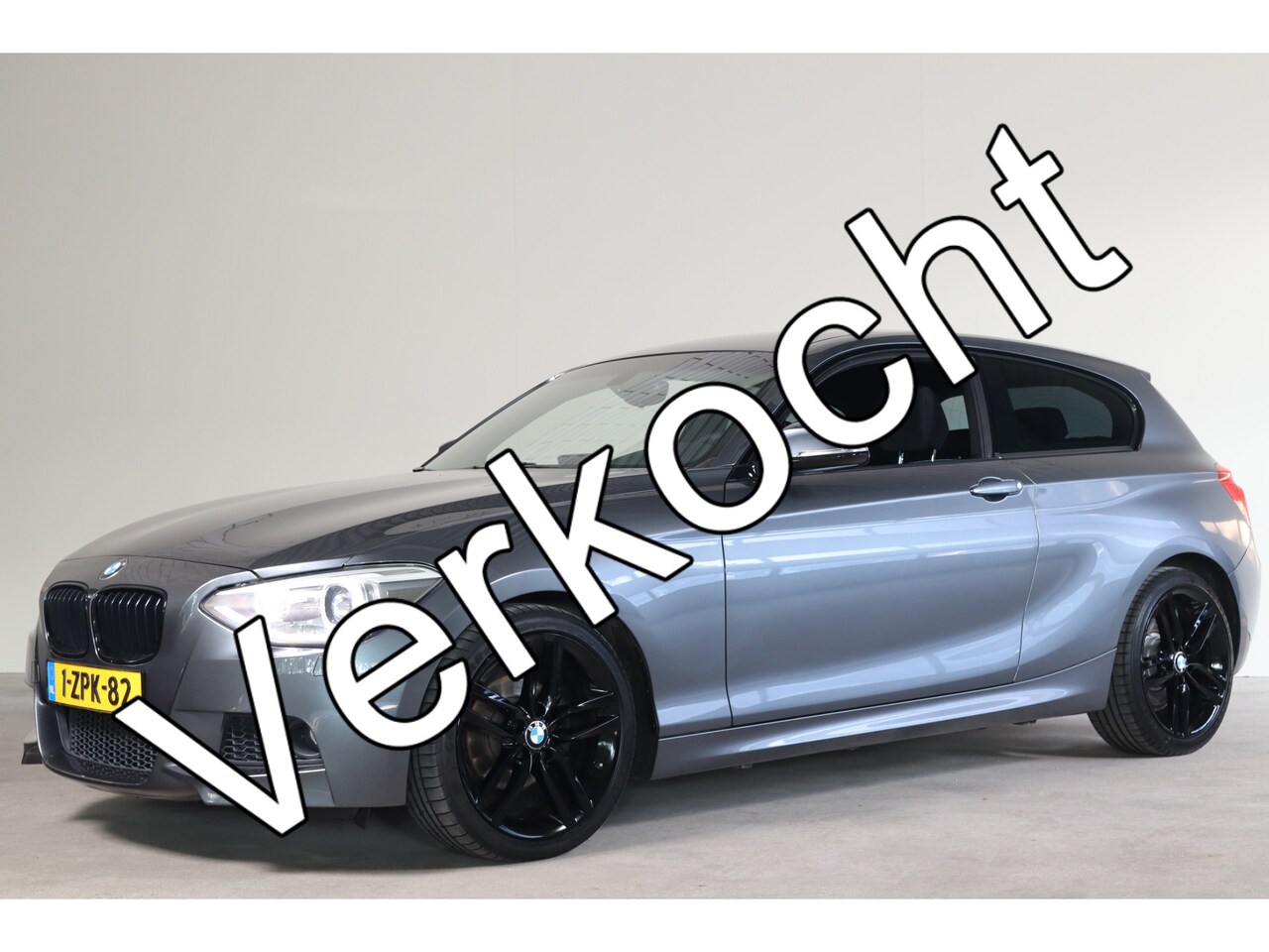 BMW 1-serie - M-SPORT 116i Executive NL-Auto!! PDC I Navigatie I Climate - AutoWereld.nl