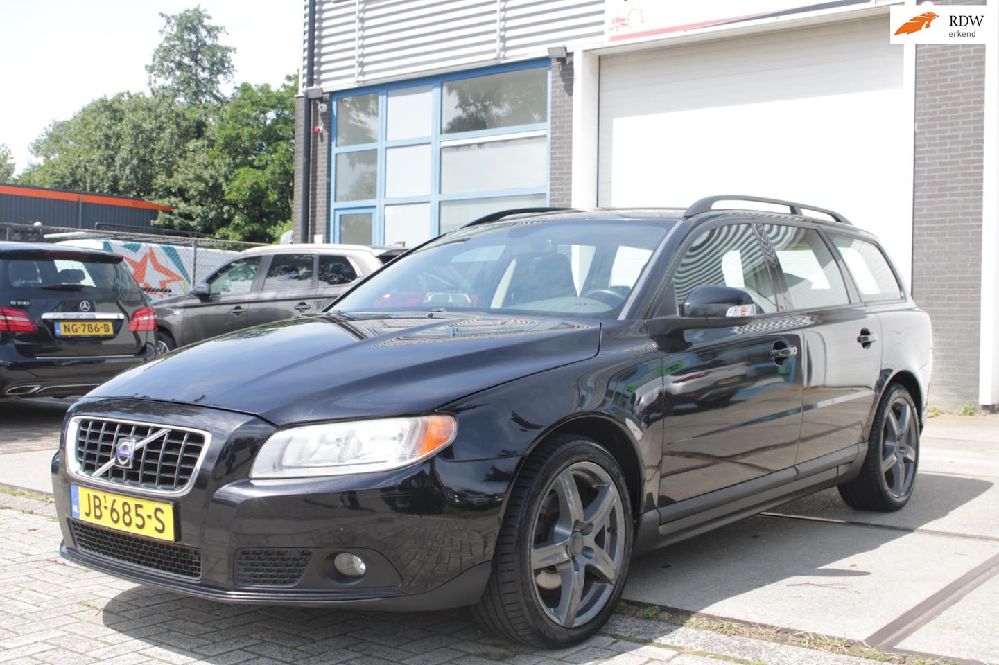 Volvo V70 - 2.0 | Airco | Elec ramen | Cruise control | Parkeer sensor achter - AutoWereld.nl