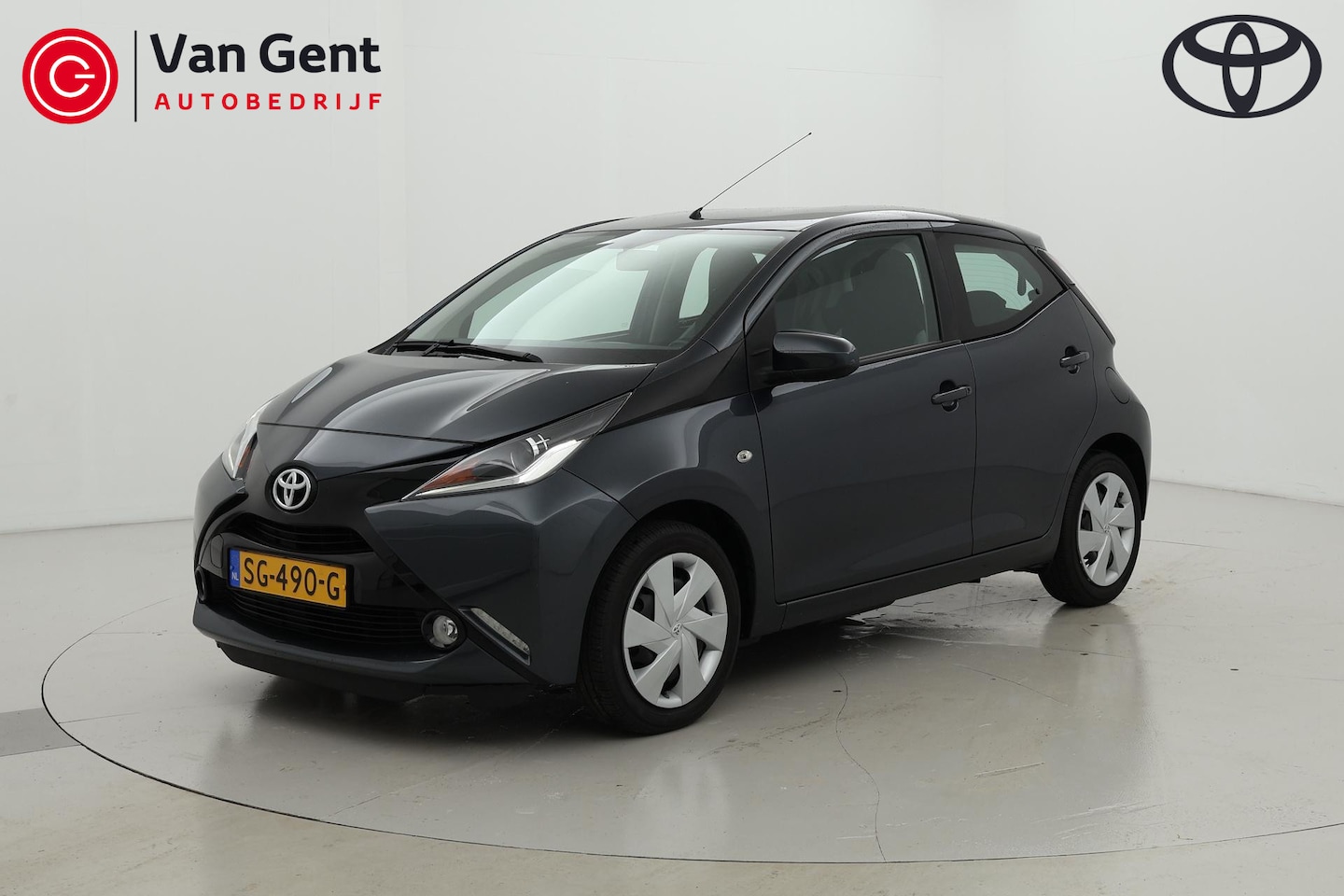 Toyota Aygo - 1.0 VVT-i x-play 1.0 VVT-i x-play - AutoWereld.nl