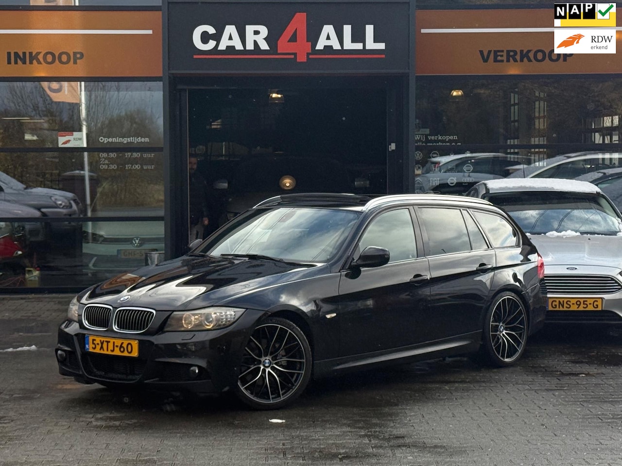 BMW 3-serie Touring - 320d High Executive/PANO/H&K/LEDER/19*M/STLVRM/CARPLAY/ - AutoWereld.nl