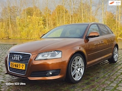 Audi A3 Sportback - 1.4 TFSI Attraction Pro Line Business Automaat 1e eigenaar panorama dak parkeer sensor air