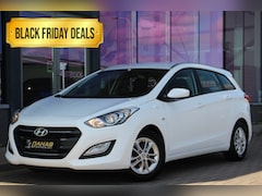 Hyundai i30 - 1.4 Comfort | Parkeersensoren | 15'' | Cruise Control | 120PK Black Friday Deals