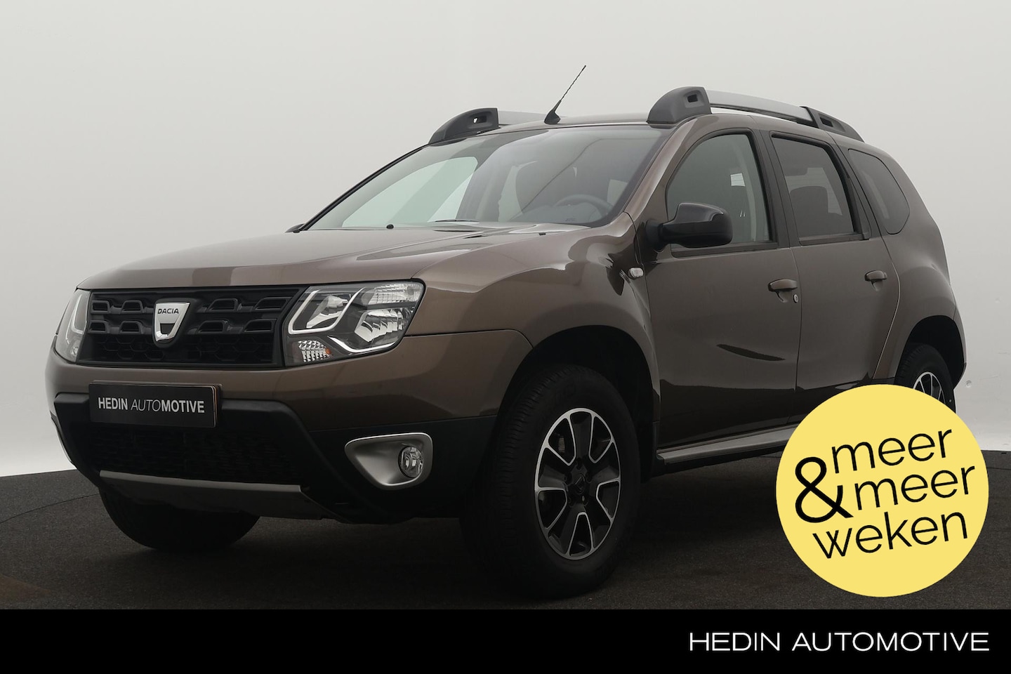 Dacia Duster - 1.2 TCe 4x2 Blackshadow | Lichtmetalen velgen | Navigatiesysteem | Trekhaak | Aircondition - AutoWereld.nl