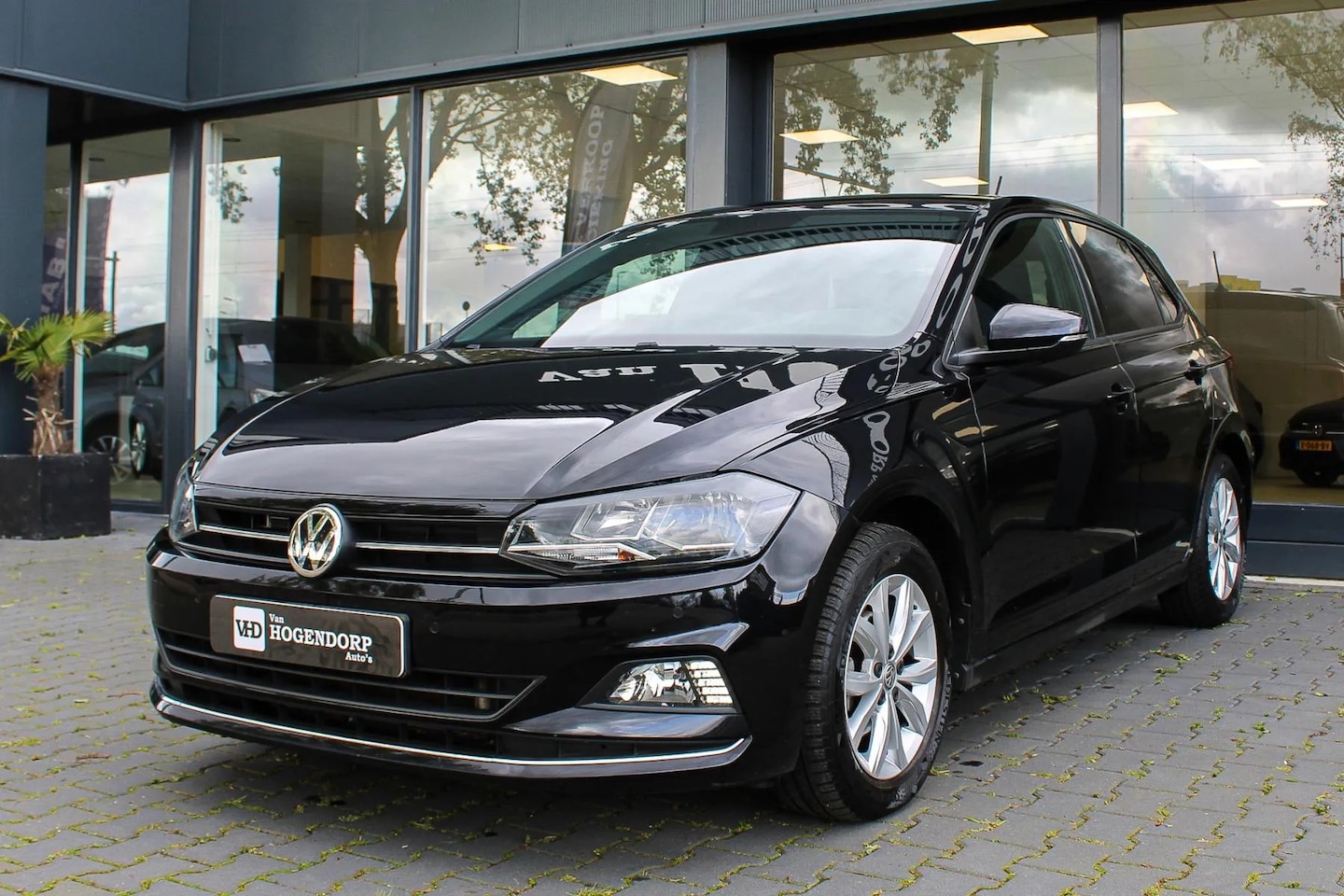 Volkswagen Polo - 1.0 TSI HIGHLINE VIRTUAL CARPLAY CAMERA DSG7 - AutoWereld.nl