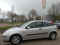 Ford Focus - 1.6-16V Futura 3DRS, '04 |Clima|Leder|LM wielen