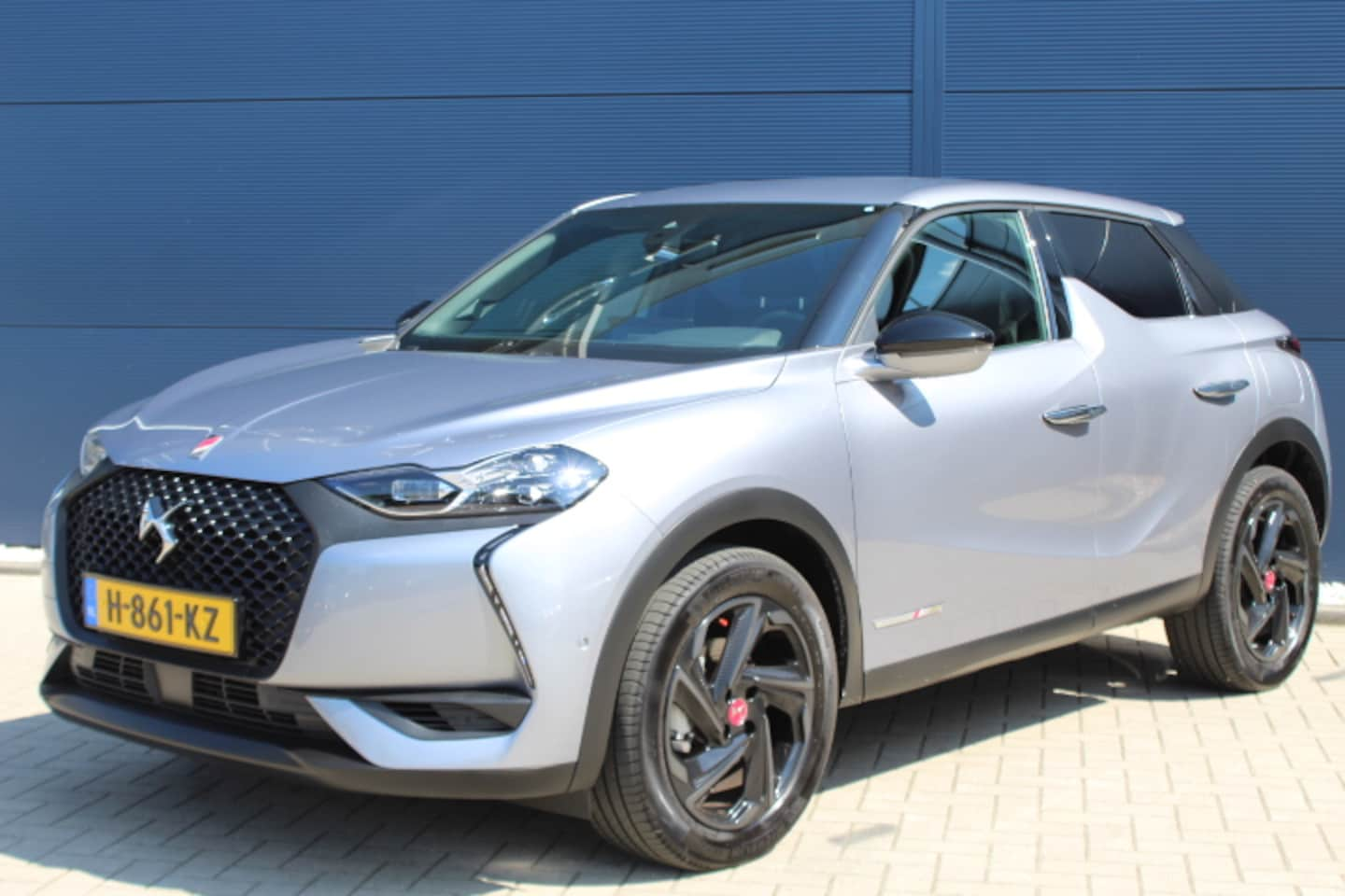 DS 3 Crossback - 130pk Aut Performance Line I Navigatie I Camera I 18'' LM Velgen I Safety Pack - AutoWereld.nl