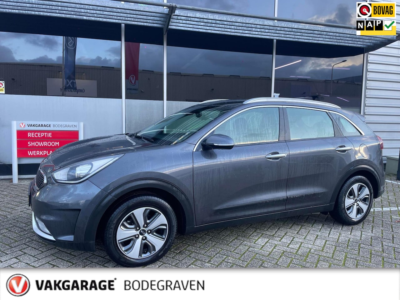 Kia Niro - 1.6 GDi Hybrid ExecutiveLine 1.6 GDi Hybrid ExecutiveLine - AutoWereld.nl