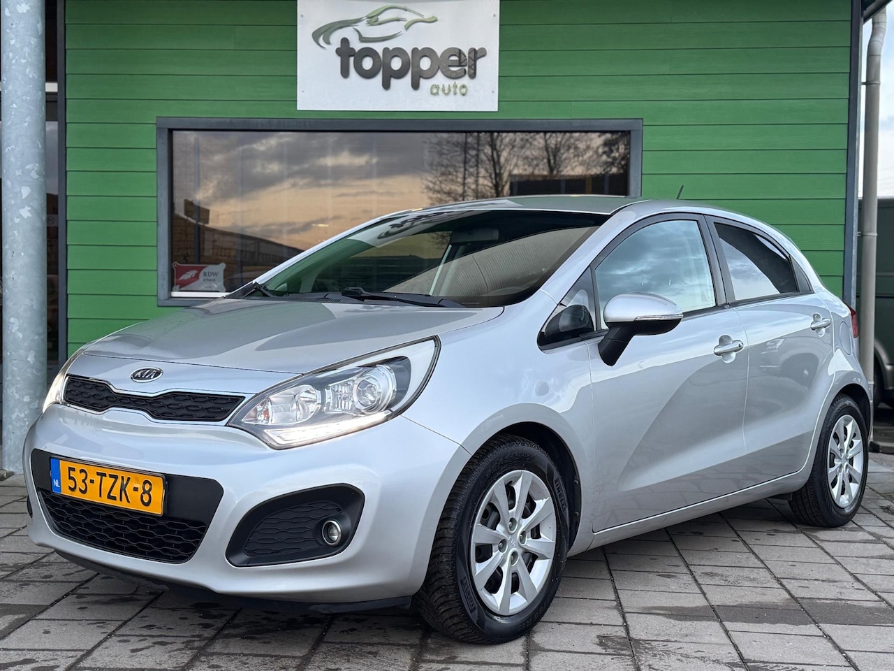 Kia Rio - 1.2 CVVT Super Pack / CruiseControl / Airco / Led / - AutoWereld.nl