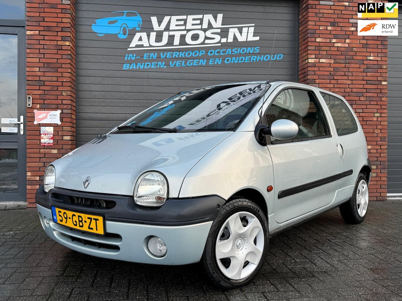 Renault Twingo - 1.2 Privilège ! Nieuwe APK ! Airco CV+AB NAP - AutoWereld.nl