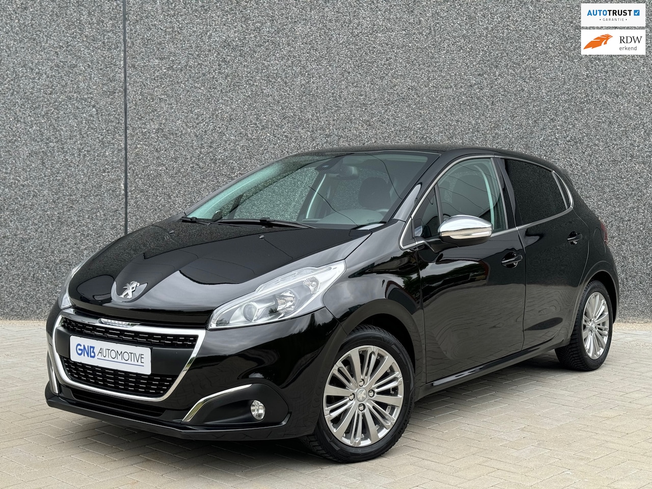 Peugeot 208 - Allure 1.2 PureTech | DAB | NAVI | Parkeersensor | Carplay |Airco | 2019 | NAP | NIEUWE DI - AutoWereld.nl