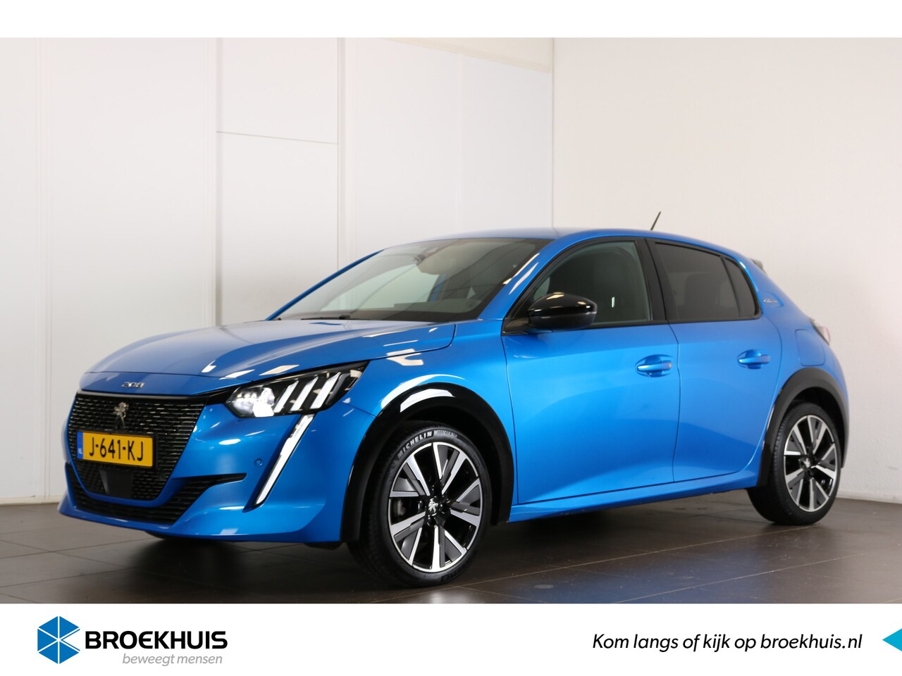 Peugeot 208 - 1.2 PureTech GT-Line 100pk | Parkeersensoren Voor + Achter | LMV 17"| Achteruitrijcamera | - AutoWereld.nl