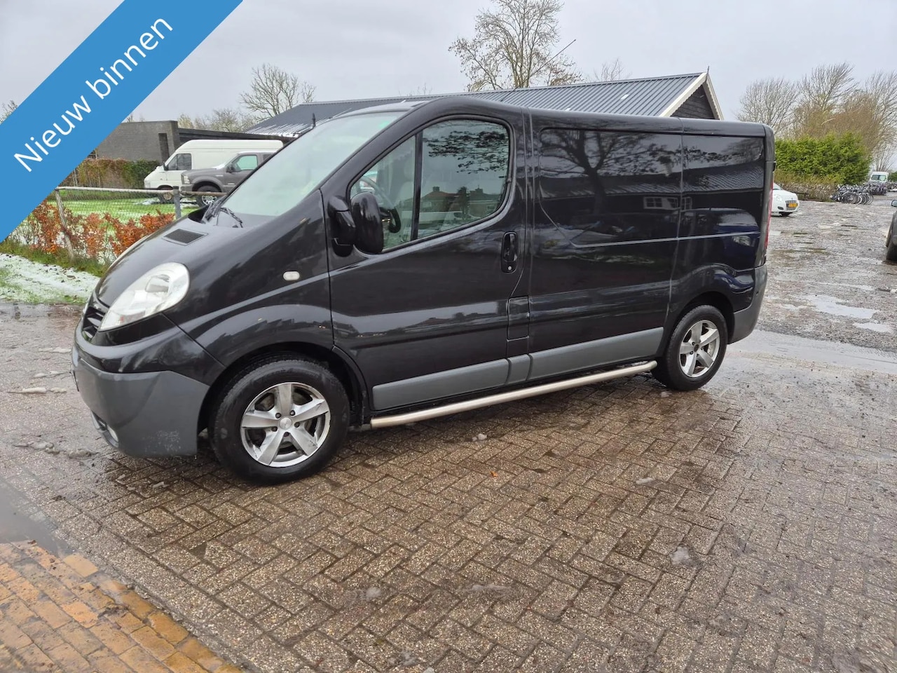 Nissan Primastar - 145.27 2.5 dCi 310L DC 145.27 2.5 dCi 310L DC - AutoWereld.nl