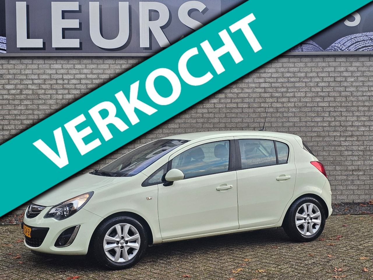 Opel Corsa - 1.3 CDTi EcoFlex S/S Cosmo Navi/Pdc/Ccr - AutoWereld.nl