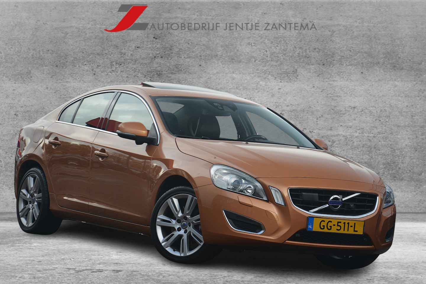 Volvo S60 - 2.4 D5 AWD Summum | Navigatie | BLIS | Premium audio | Xenon | Leer | Memory seats | Camer - AutoWereld.nl