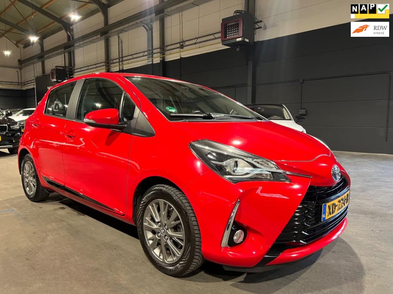 Toyota Yaris - 1.5 Hybrid Aspiration - Automaat - Climate Control - Camera - AutoWereld.nl