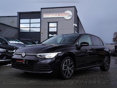 Volkswagen Golf - 1.0 TSI Golf | LED | inclusief BTW | 1e eigenaar | Zwart | Navigatie | 6 bak handgeschakel