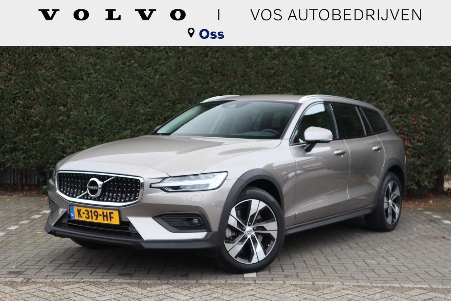 Volvo V60 Cross Country - 2.0 B5 AWD  Pro 2.0 B5 AWD Pro - AutoWereld.nl