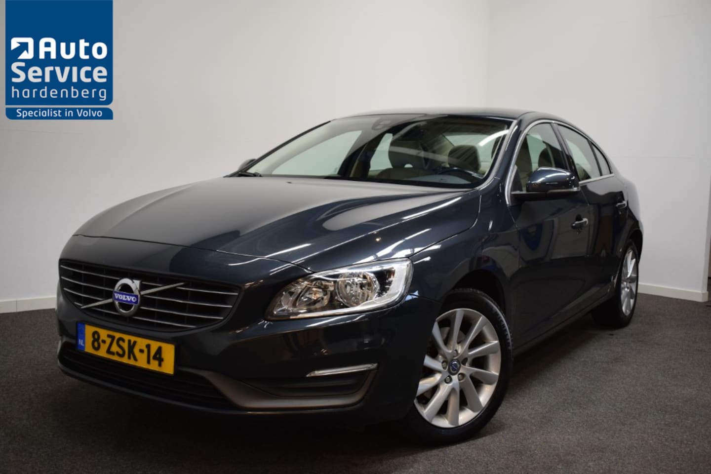 Volvo S60 - 1.6 T3 150pk Momentum Trekhaak/ Leer/ Stoelverw./ Cruise/ Navi - AutoWereld.nl