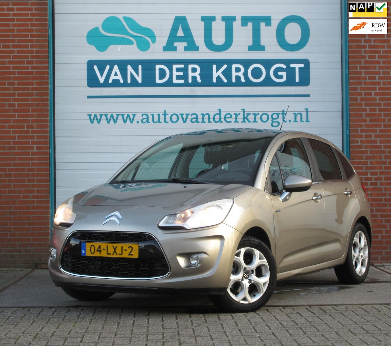 Citroën C3 - 1.6 VTi Exclusive, Automaat, Trekhaak, Clima, APK 8-25 - AutoWereld.nl