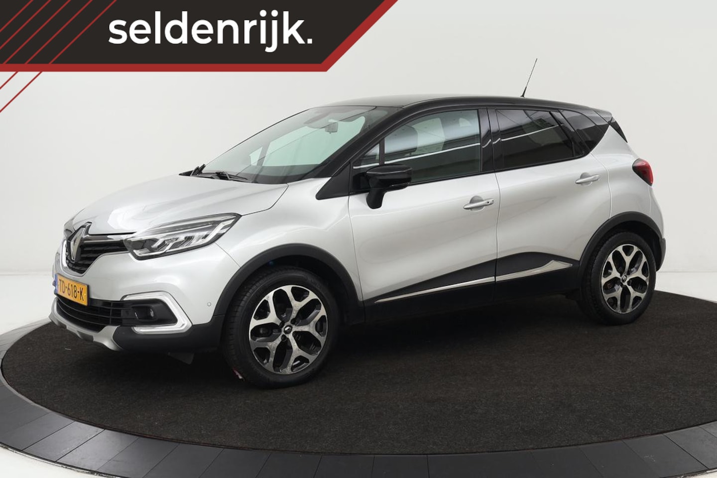 Renault Captur - 0.9 TCe Intens | Trekhaak | Full LED | Camera | Navigatie | Climate control | Keyless | Cr - AutoWereld.nl