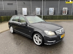 Mercedes-Benz C-klasse - 200 AMG AUTOMAAT PANORAMADAK LEER NAVI XENON FACELIFT