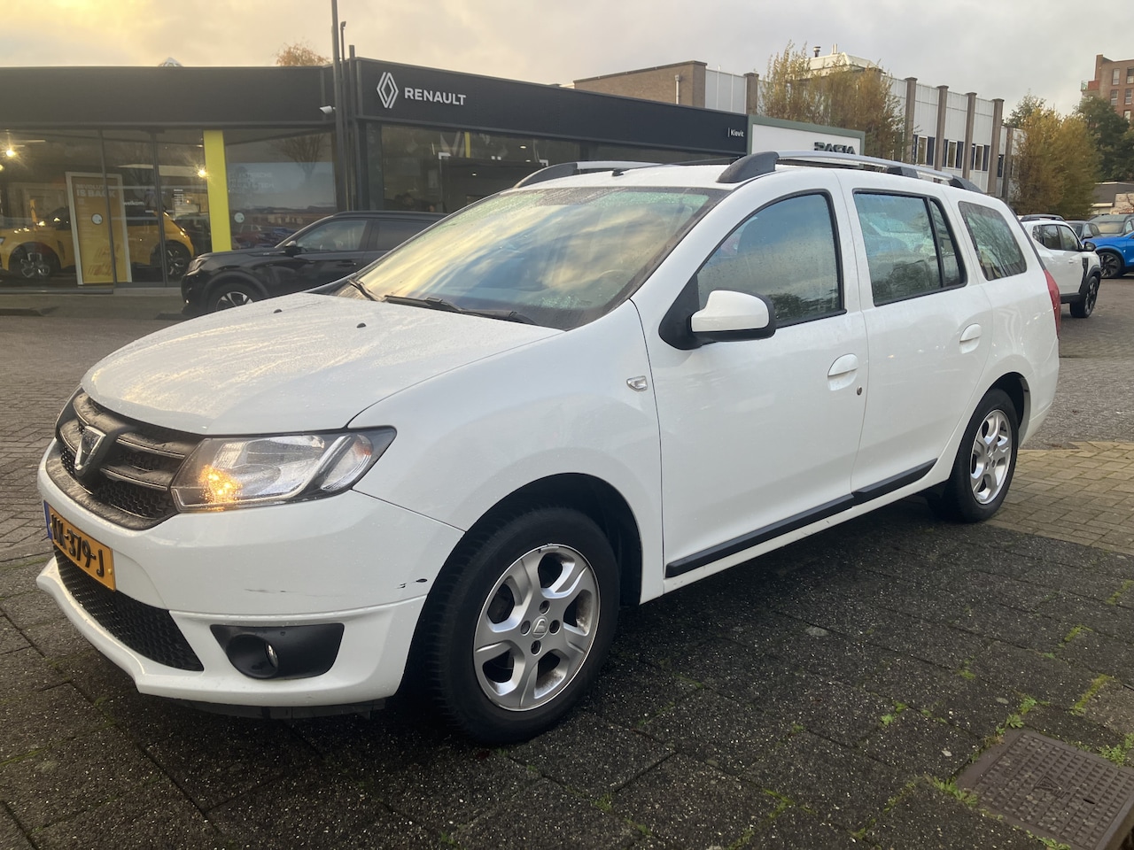 Dacia Logan MCV - 0.9 TCe Easy-R Prestige - Automaat / Trekhaak - AutoWereld.nl