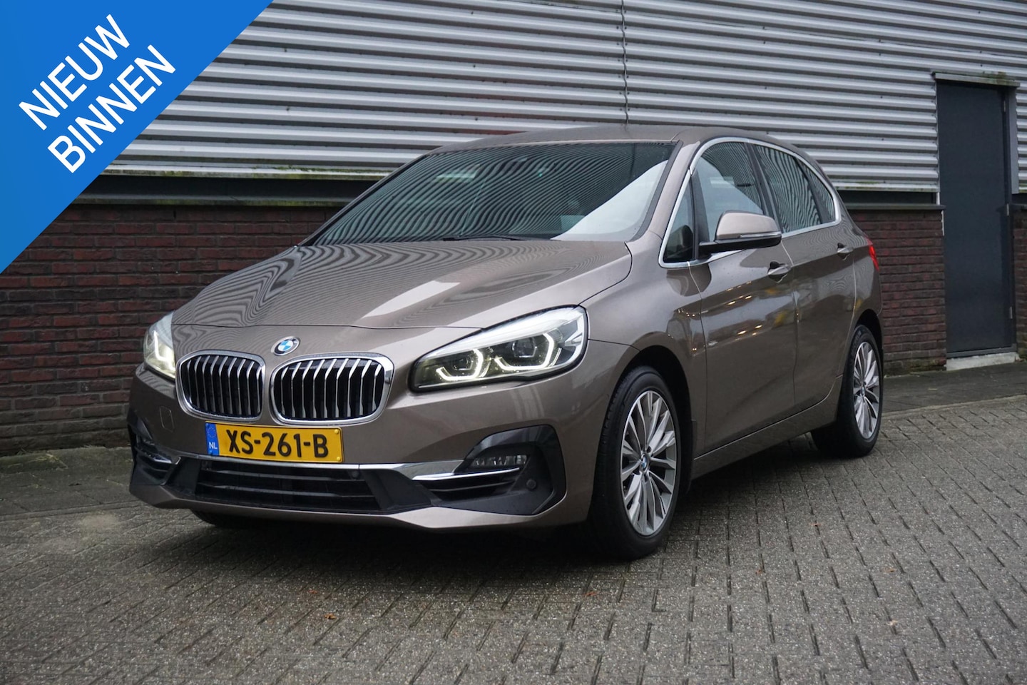 BMW 2-serie Active Tourer - 218i High Executive/Luxury Line/17Inch/ Head-Up/Camera - AutoWereld.nl