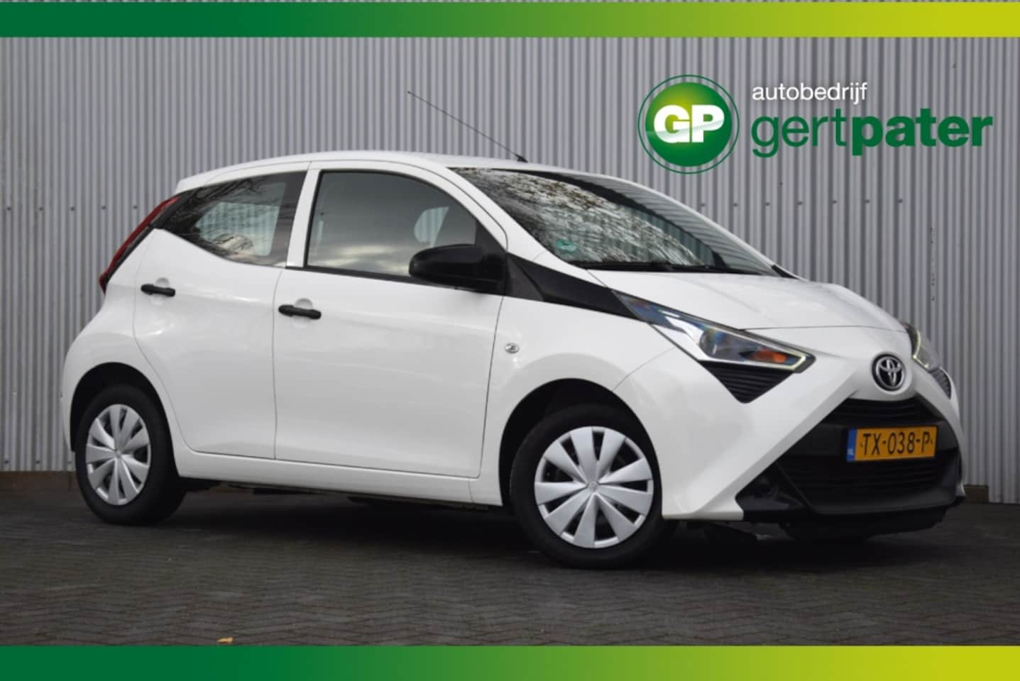 Toyota Aygo - 1.0 VVT-i x-fun Airco/Bluetooth/El. ramen - AutoWereld.nl