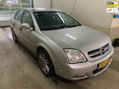 Opel Vectra - 1.8-16V Comfort Sedan € 1250.- 2003 Airco , Zo mee 1 Jr. Apk