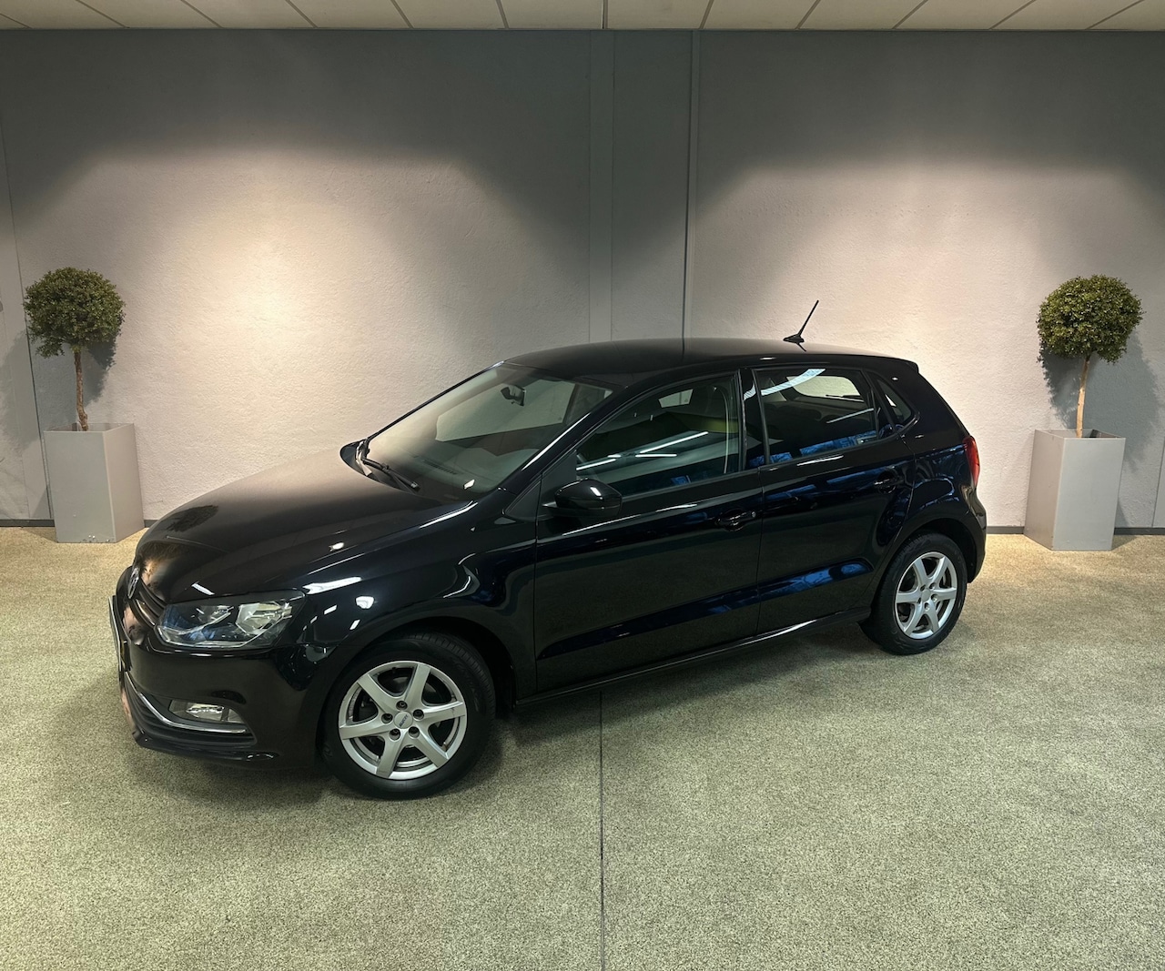 Volkswagen Polo - 1.2 TSI Comfortline - 5-DRS - Navi - Airco - Bluetooth - AutoWereld.nl