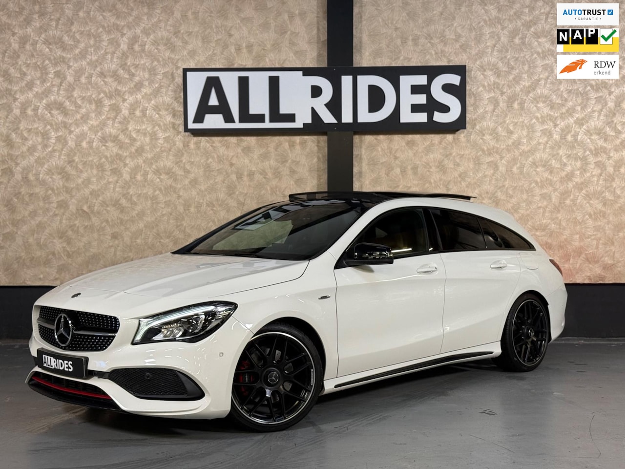 Mercedes-Benz CLA-klasse Shooting Brake - 250 Sport 4MATIC Prestige AMG styling | pano | Camera | sfeerverlichting - AutoWereld.nl