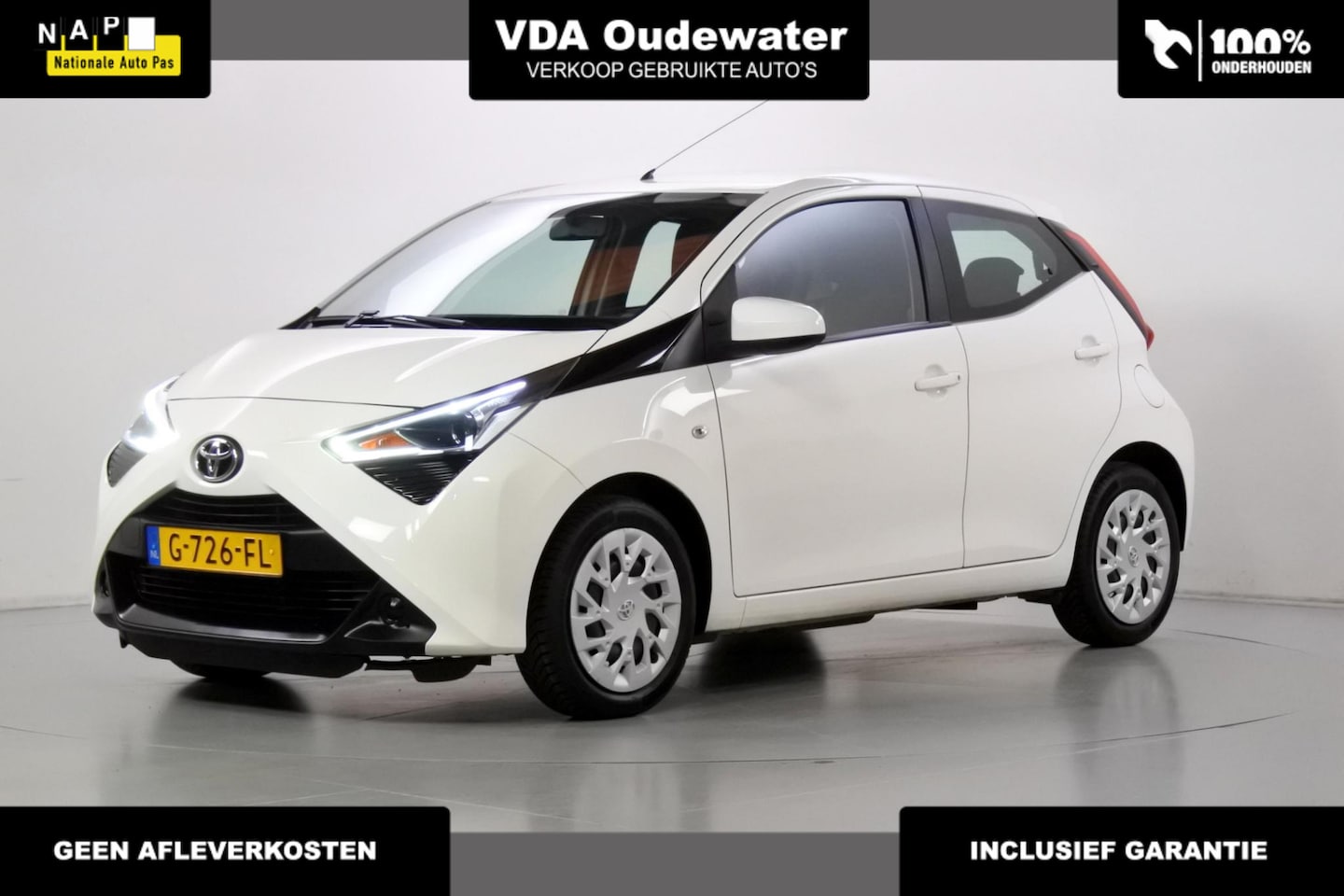 Toyota Aygo - 1.0 72pk X-play Limited Navigatie - AutoWereld.nl