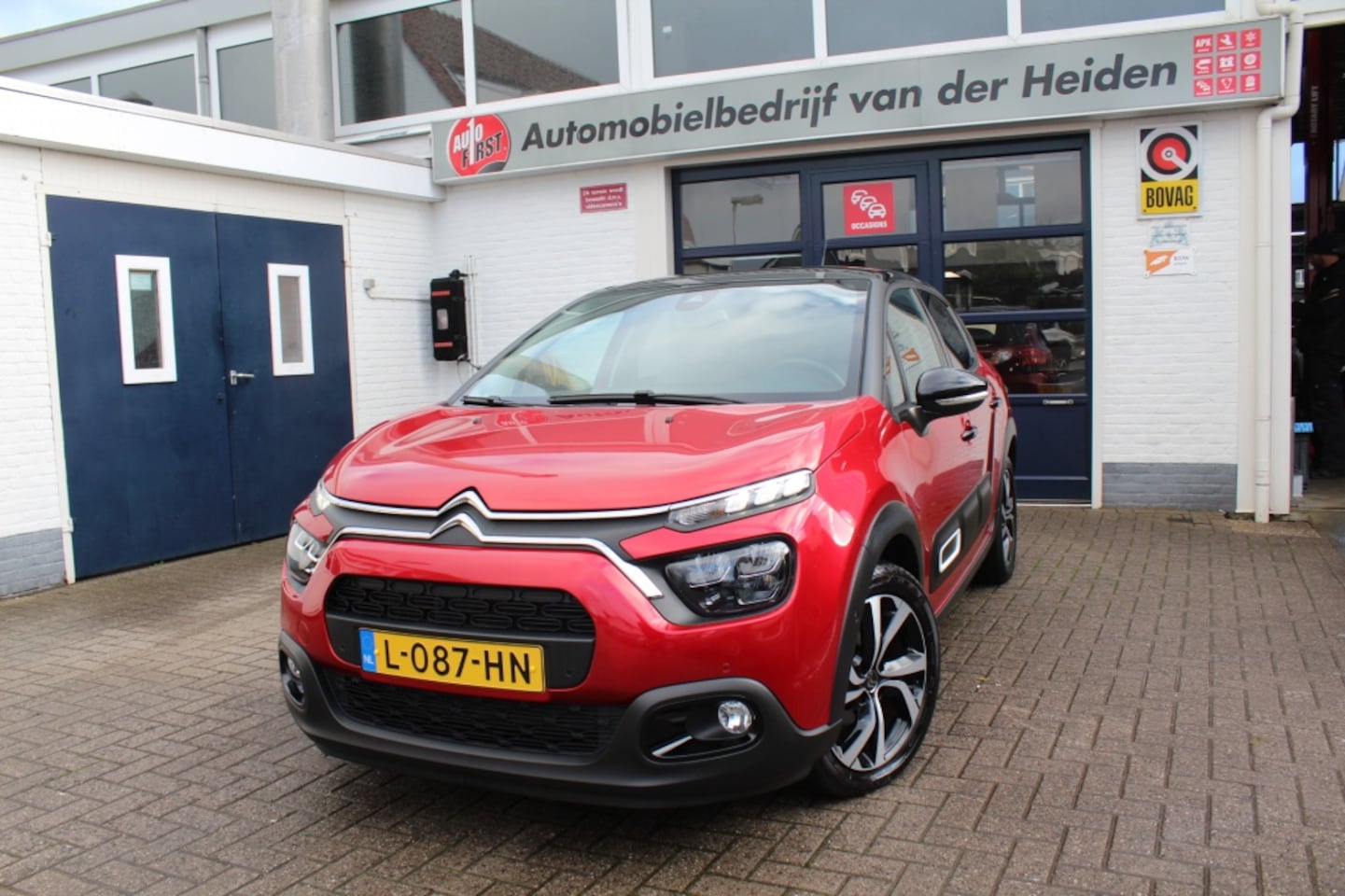 Citroën C3 - 1.2 Puretech Shine Automaat - AutoWereld.nl