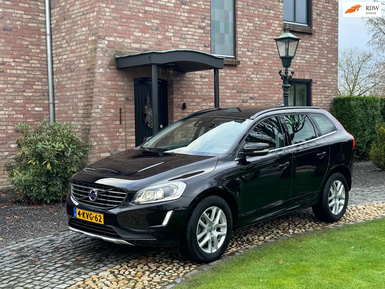 Volvo XC60 - 2.0 T5 FWD Automaat Momentum - AutoWereld.nl