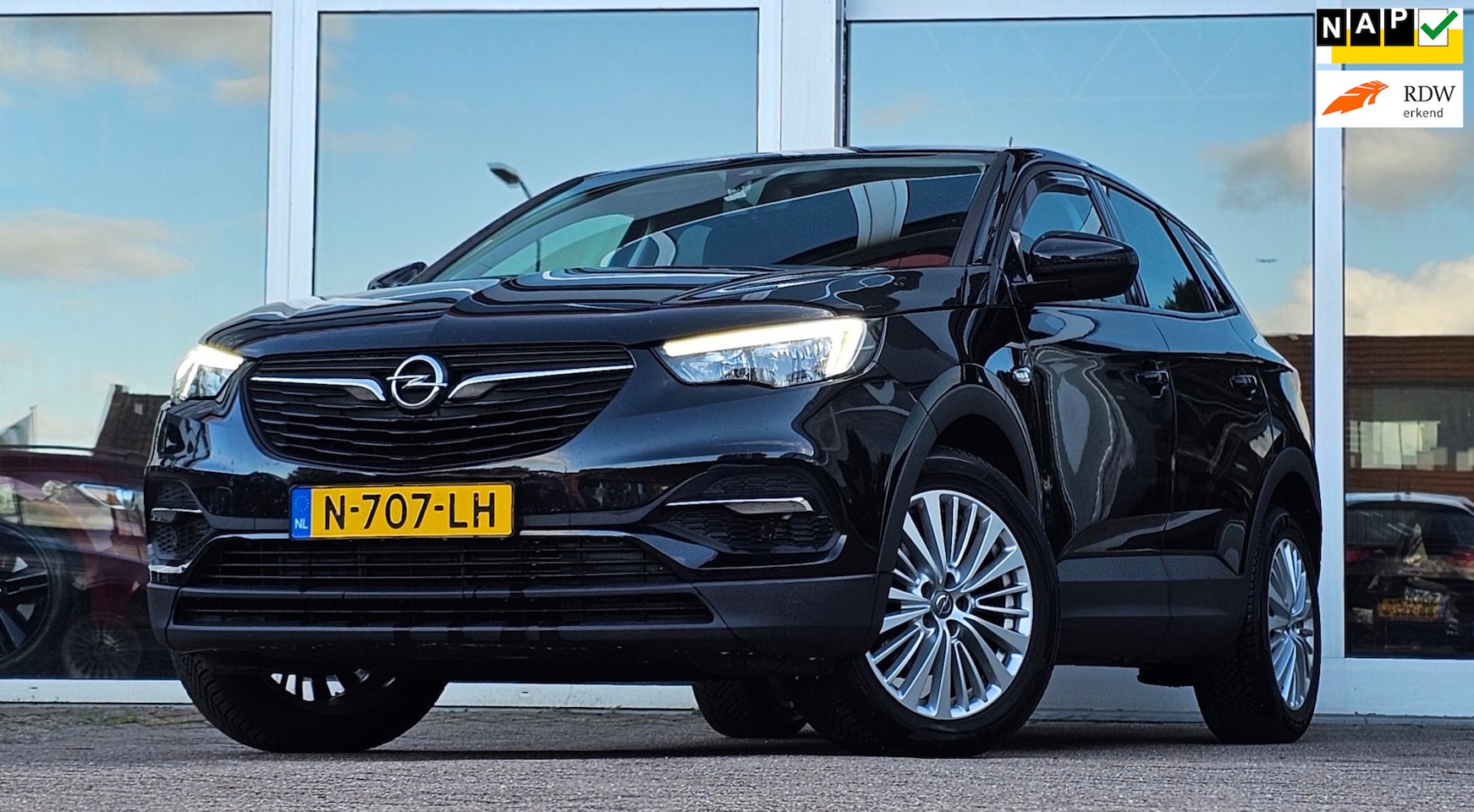 Opel Grandland X - 1.5 CDTi Innovation Android/Apple Car Parkeerhulp - AutoWereld.nl