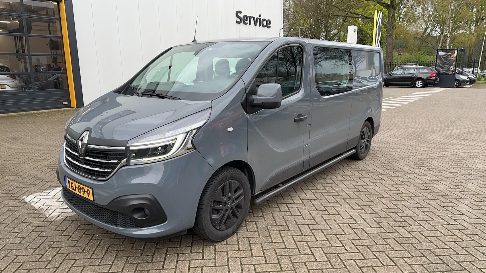 Renault Trafic - 2.0 dCi 145 T29 L2H1 DC Luxe * Wordt verwacht * - AutoWereld.nl