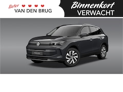 Volkswagen Tiguan - 1.5 eHybrid 204 PK Life Edition | Trekhaak | Stuur & Stoelverwarming | 17" Venezia |