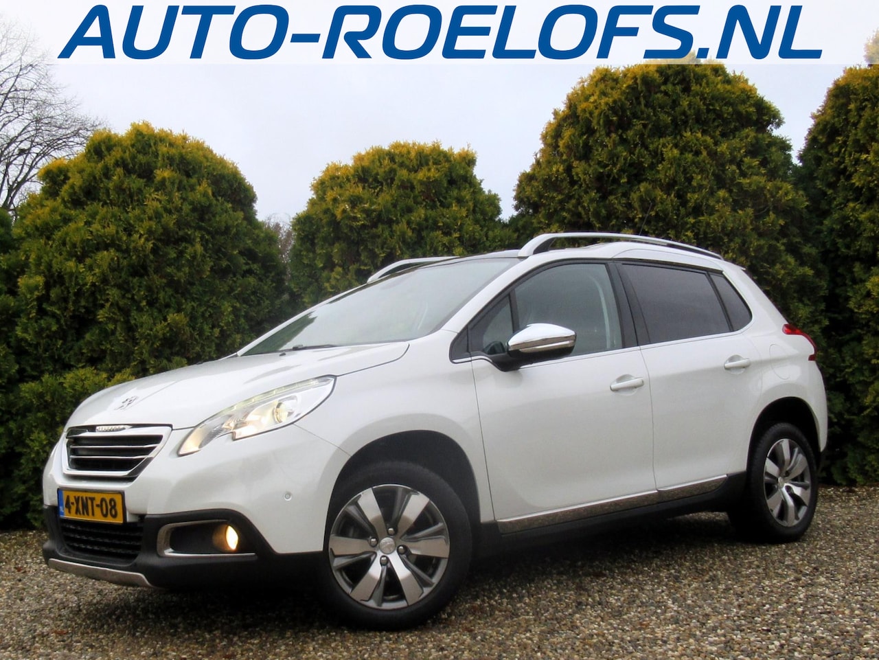 Peugeot 2008 - 1.2 PureTech Allure*Navi*Panoramadak* - AutoWereld.nl