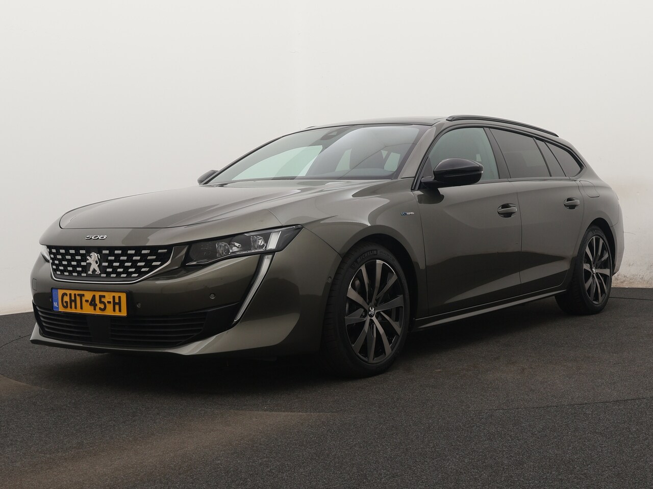 Peugeot 508 SW - 1.6 Hybrid Blue Lease GT Line Avantage Limited | Panoramadak | Stoelverwarming | Navigatie - AutoWereld.nl