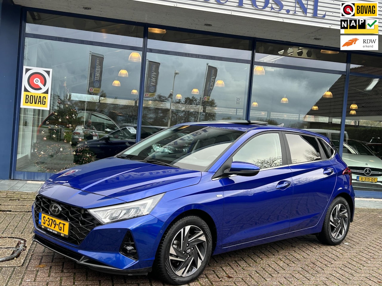 Hyundai i20 - 1.0 T-GDI Premium Sky 1e Eig! Schuifdak Lane-Assist Bose Camera Park.Sens NAP NL-Auto Deal - AutoWereld.nl