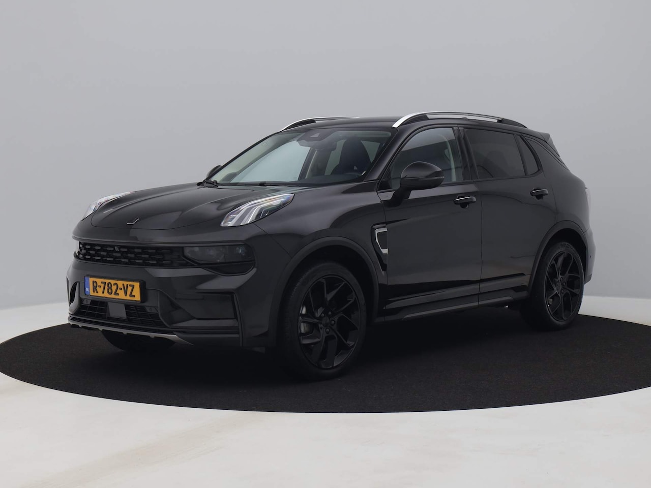 Lynk & Co 01 - 1.5 Plug-in Hybrid | 360° | BLACK | NLD AUTO - AutoWereld.nl