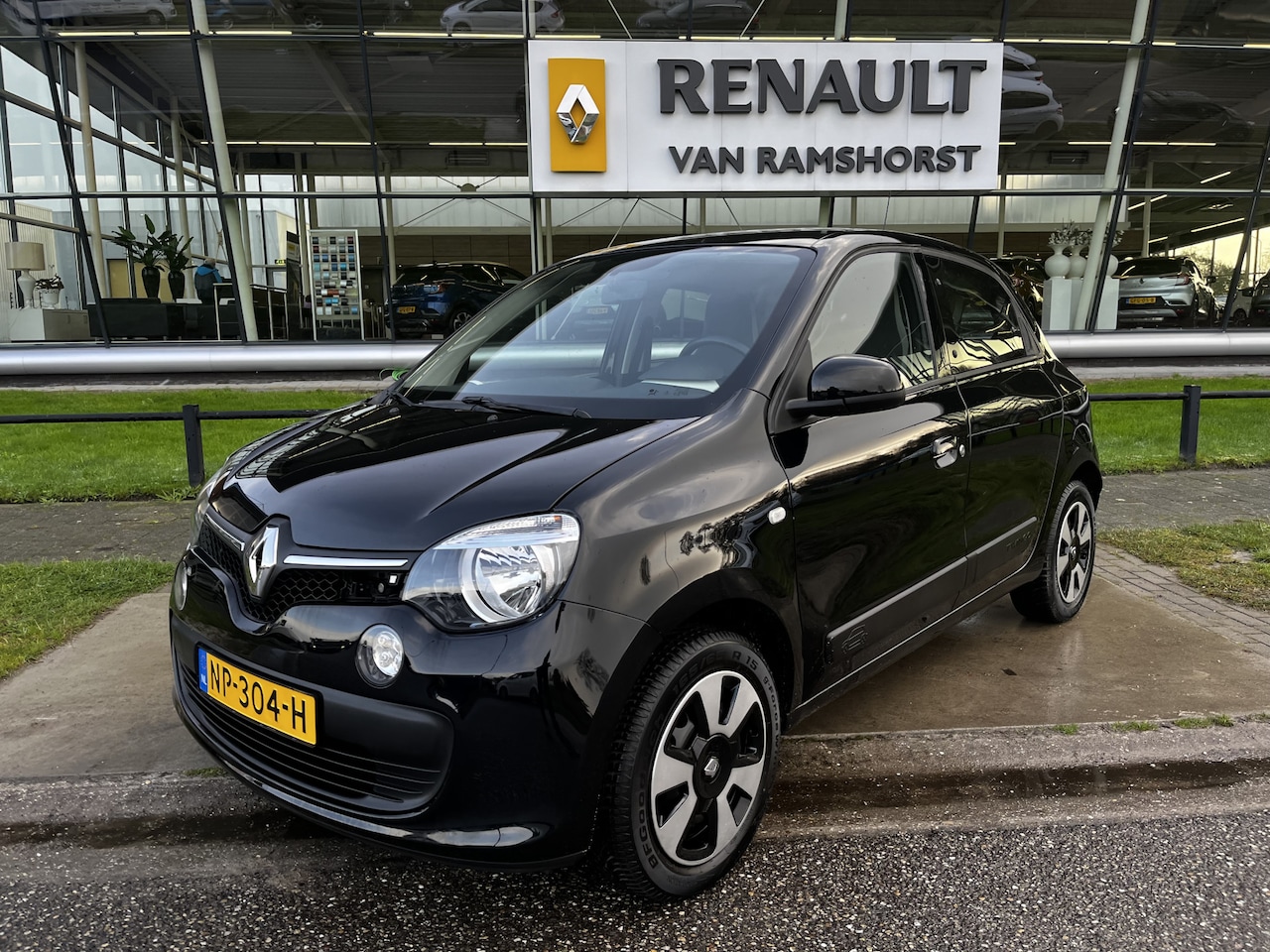 Renault Twingo - 1.0 SCe Collection / Airco / Radio / Bluetooth / Elek Ramen V / Elek Spiegels / - AutoWereld.nl