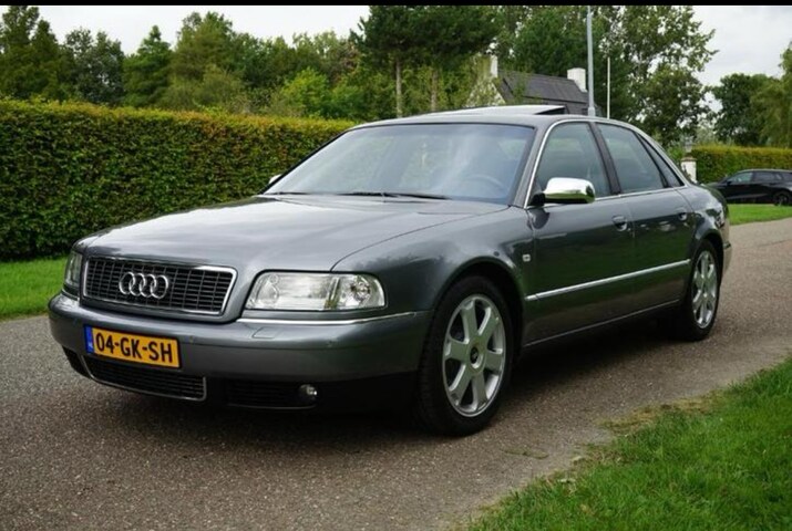 audi-s8-a8-4-2-5v-s8-schuif-kanteldak-leer-alcantara-18-inch-xenon-onderhoudsboekjes.jpg