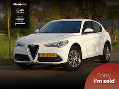 Alfa Romeo Stelvio - 2.2d Super 180PK | Or.NL-auto | Trekhk 13P | Dodehoek | Verw Sp. Actie